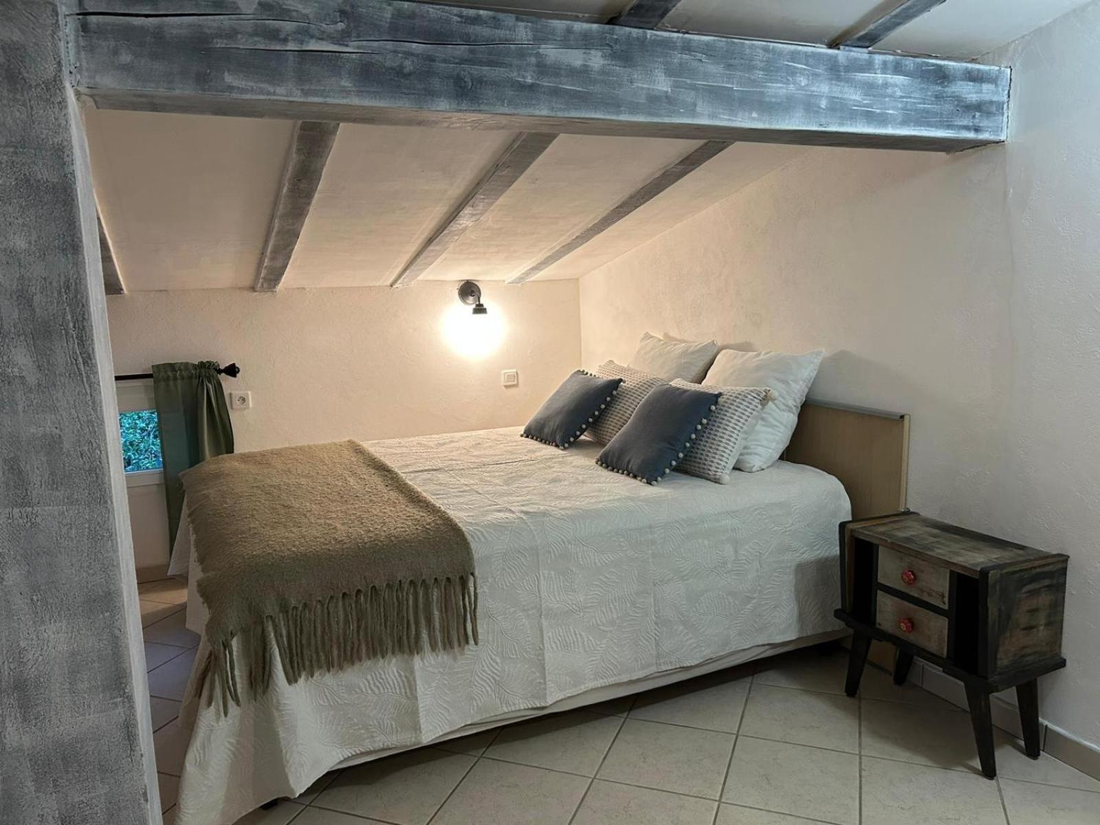 Residence Gabrielle Le Cannet Des Maures Extérieur photo